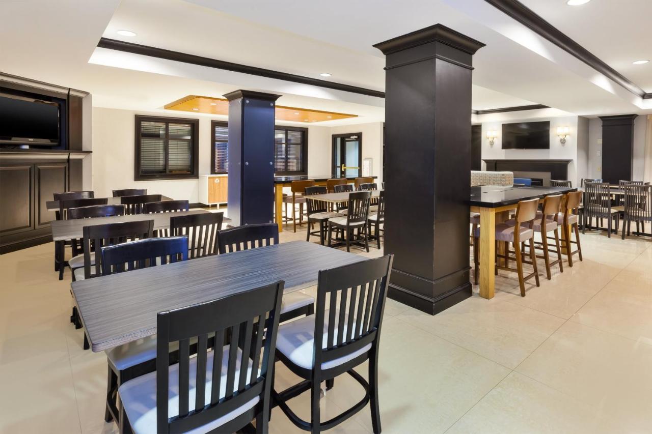 Holiday Inn Express Hotel & Suites Warminster-Horsham By Ihg Kültér fotó