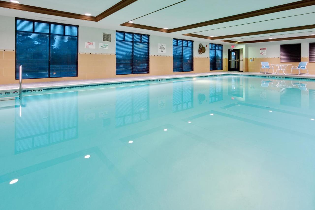 Holiday Inn Express Hotel & Suites Warminster-Horsham By Ihg Kültér fotó