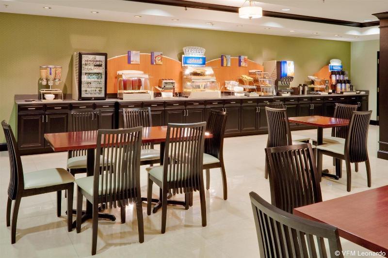 Holiday Inn Express Hotel & Suites Warminster-Horsham By Ihg Kültér fotó